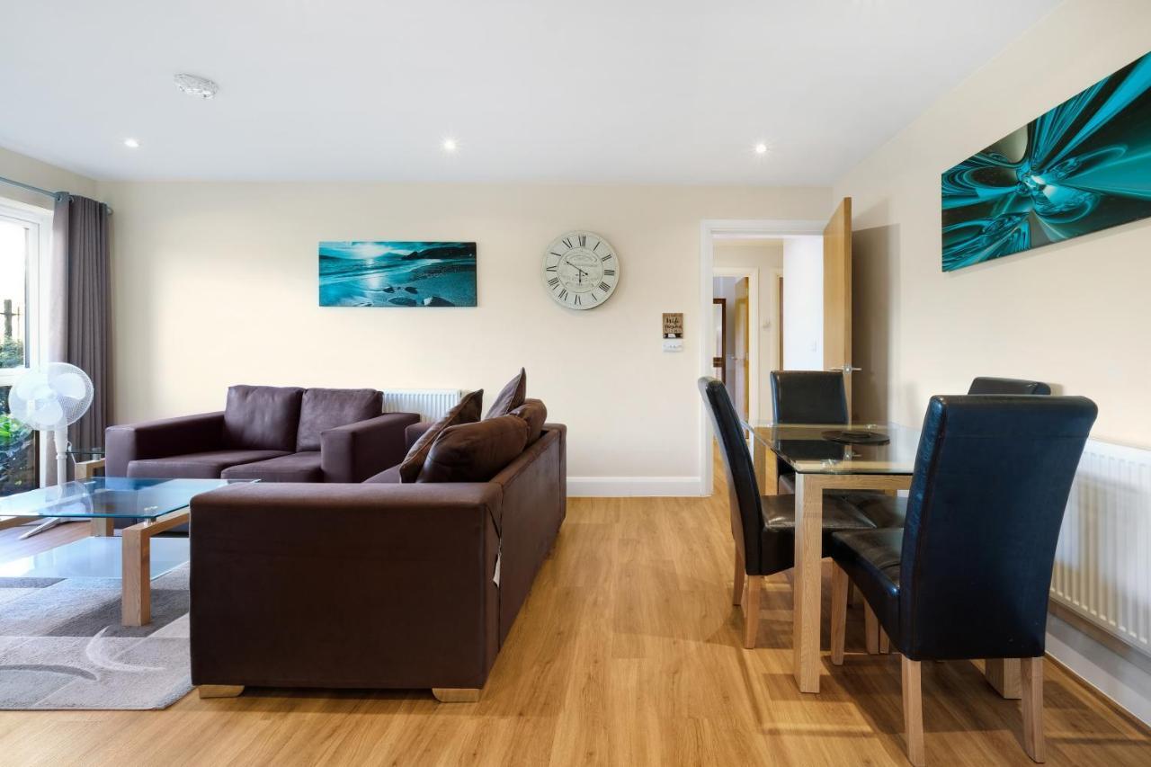London Heathrow Living Serviced Apartments By Ferndale Stanwell Zewnętrze zdjęcie
