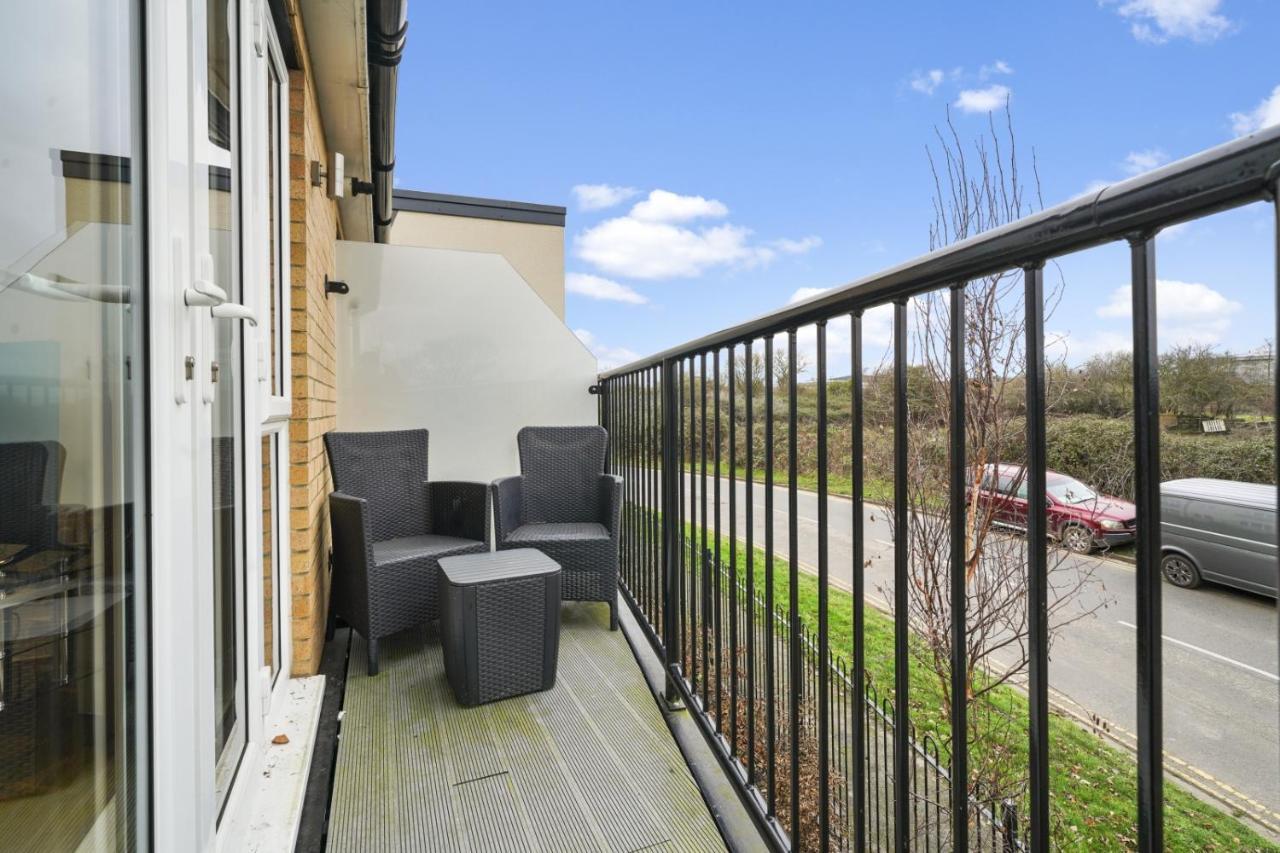 London Heathrow Living Serviced Apartments By Ferndale Stanwell Zewnętrze zdjęcie